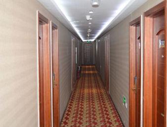 Hotel Super 8 Daxing Huangcun Xidajie Subway Station 3*
